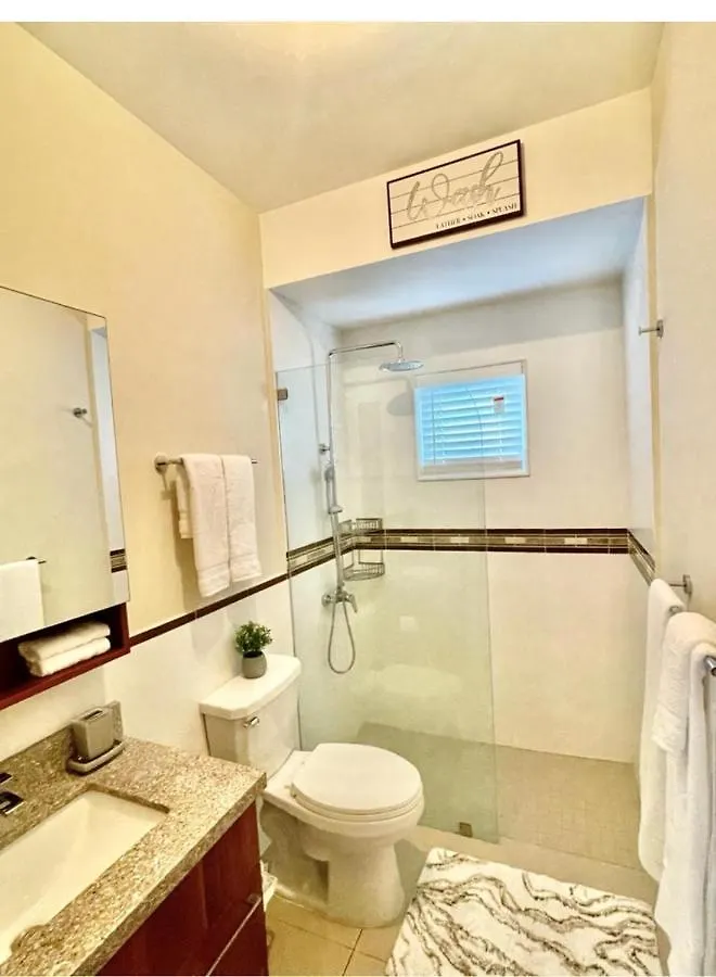 Holiday home Seashore Vacation Home, Oceanpointe, Lucea, Jamaica